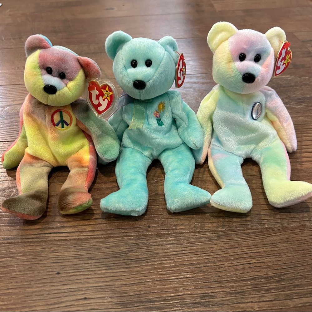 Lot of 3 Ty Beanie Babies B.B Bear, Ariel & Peace